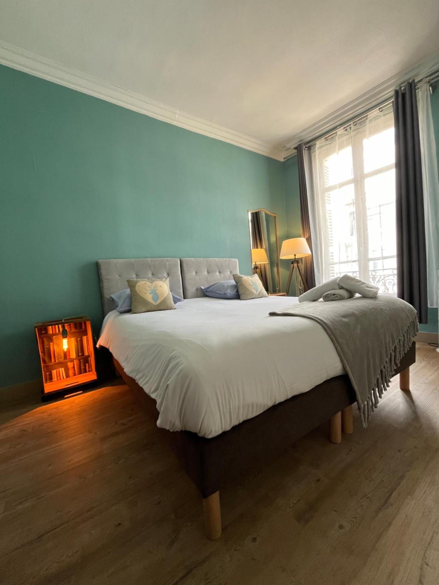 Cote Chateau - Grand Appartement Au Coeur De Blois Luaran gambar